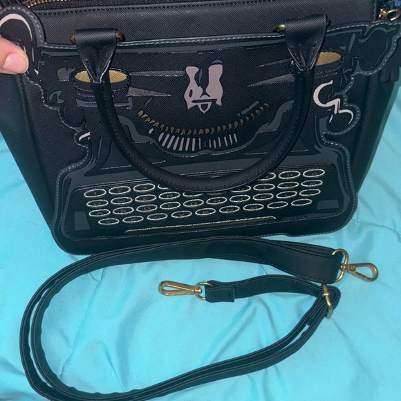 Wednesday lounge fly black Typewriter Design Handbag - Picture 5 of 5